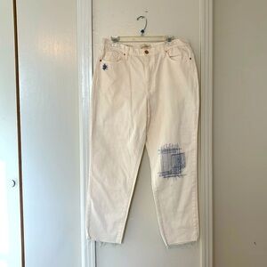 Universal Thread NWT size 10 100% cotton Boyfriend cut in excellent condition